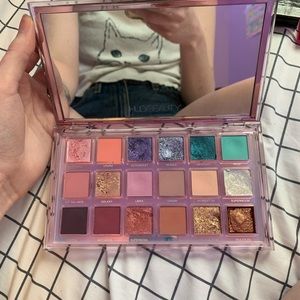 HUDA- Mercury in Retrograde Palette